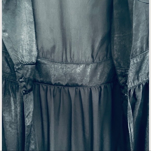 MISSGUIDED Hook Corset Liquid Satin Duster Coat - Picture 11 of 14